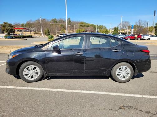 2023 Nissan Versa 1.6 S