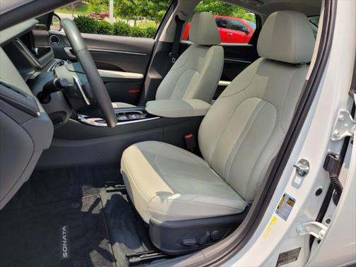 2022 Hyundai SONATA Limited