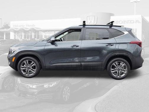 Gravity Gray 2023 Kia Seltos S