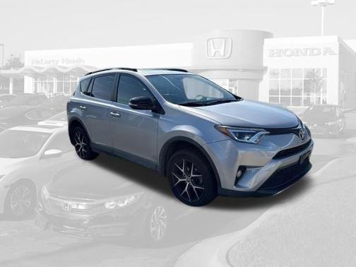Silver Sky Metallic 2016 Toyota RAV4 SE
