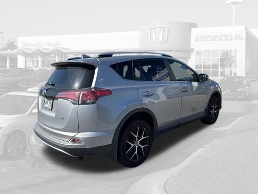Silver Sky Metallic 2016 Toyota RAV4 SE