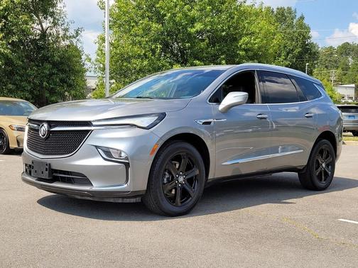 2023 Buick Enclave Essence FWD