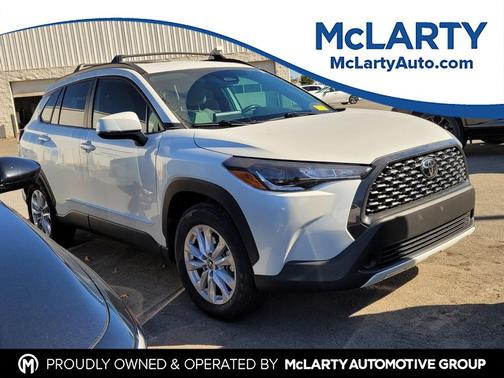 2023 Toyota Corolla Cross LE