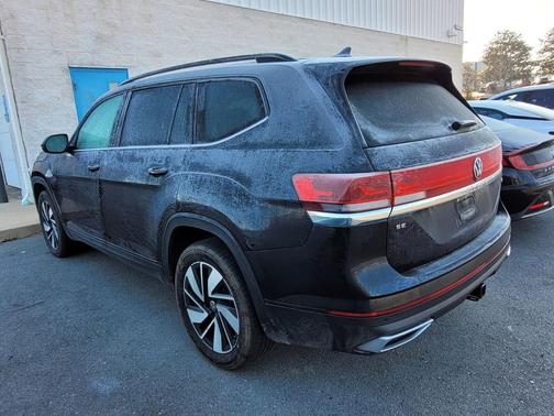2025 Volkswagen Atlas 2.0T SE w/Technology 4MOTION