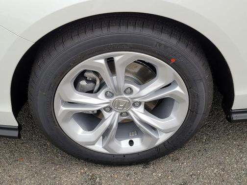 2025 Honda Accord LX 1.5T