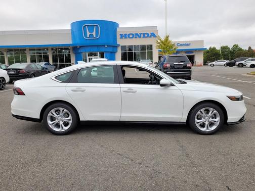 2025 Honda Accord LX 1.5T