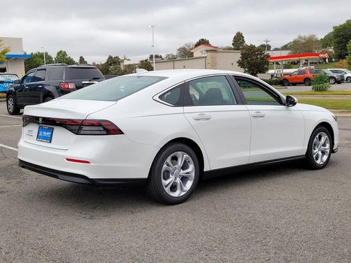 2025 Honda Accord LX 1.5T