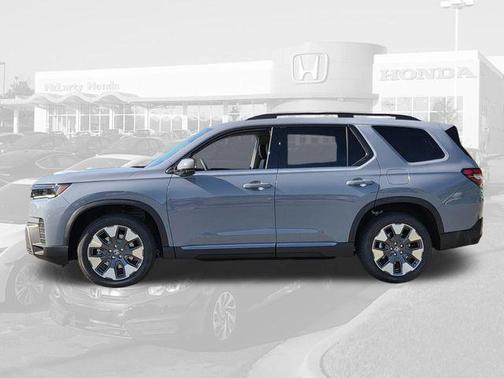 Sonic Gray Pearl 2026 Honda Pilot Touring 8-Passenger