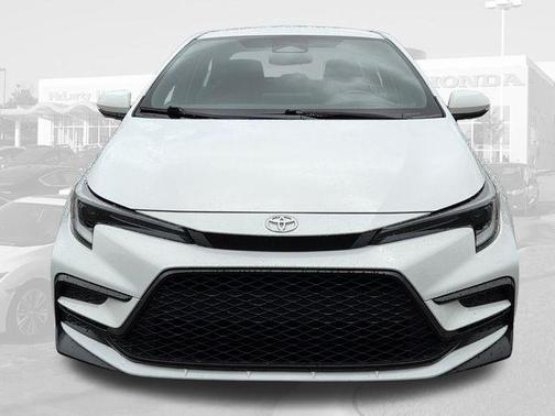Ice 2024 Toyota Corolla SE