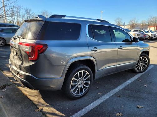 2022 GMC Acadia Denali