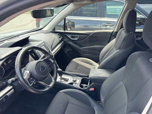 Ice Silver Metallic 2020 Subaru Forester Premium