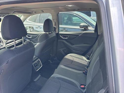 Ice Silver Metallic 2020 Subaru Forester Premium