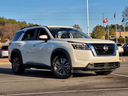 2024 Nissan Pathfinder SV FWD
