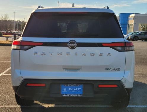 2024 Nissan Pathfinder SV FWD