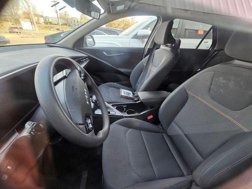 Steel Gray 2025 Kia Niro LX