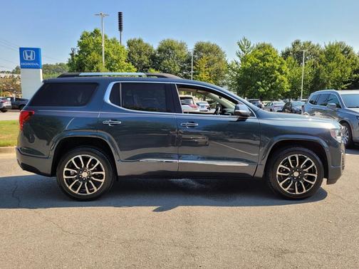 2020 GMC Acadia Denali