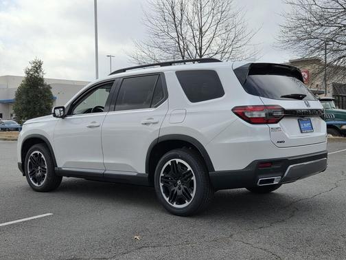 2026 Honda Pilot Touring 8-Passenger