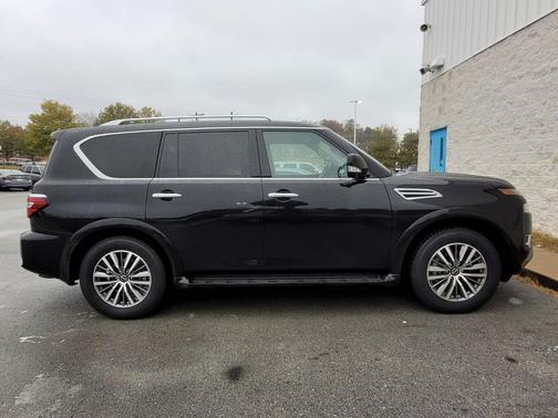 2024 Nissan Armada SL 4WD