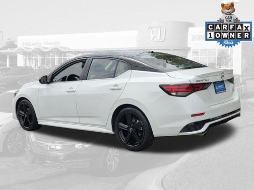Aspen White Tricoat/Super Black 2024 Nissan Sentra SR