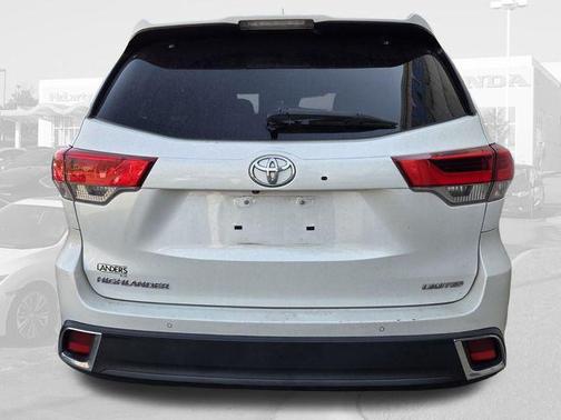 Blizzard Pearl 2017 Toyota Highlander Limited