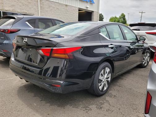 2024 Nissan Altima S FWD