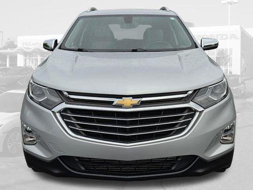 Silver Ice Metallic 2019 Chevrolet Equinox Premier