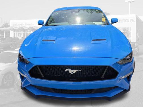 Grabber Blue Metallic 2022 Ford Mustang GT Premium