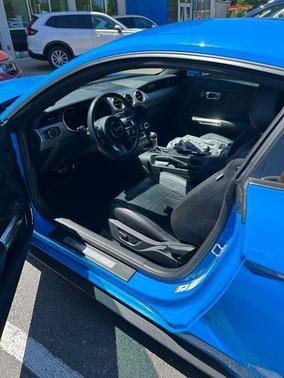 Grabber Blue Metallic 2022 Ford Mustang GT Premium