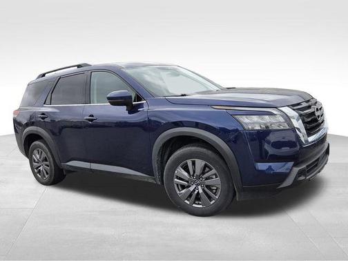 2025 Nissan Pathfinder SV FWD