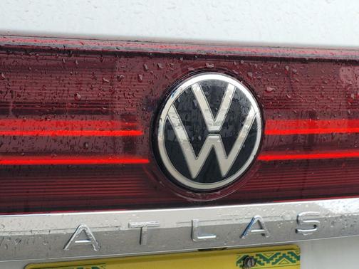 2024 Volkswagen Atlas 2.0T SE w/Technology 4MOTION