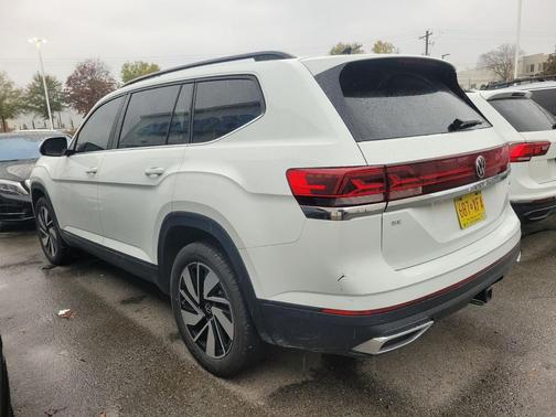 2024 Volkswagen Atlas 2.0T SE w/Technology 4MOTION