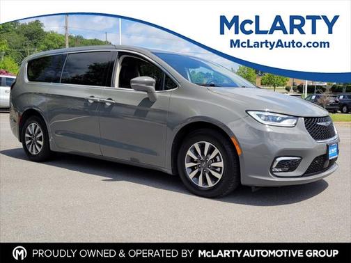 2022 Chrysler Pacifica Hybrid Touring L