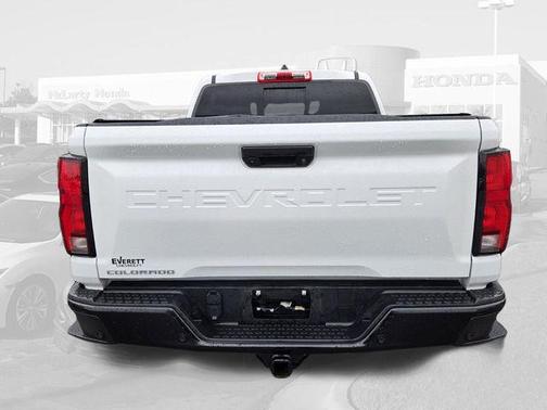 Summit White 2024 Chevrolet Colorado Z71