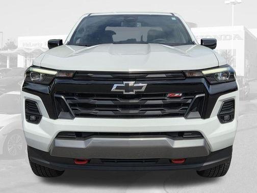 Summit White 2024 Chevrolet Colorado Z71