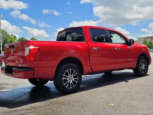 2021 Nissan Titan SV