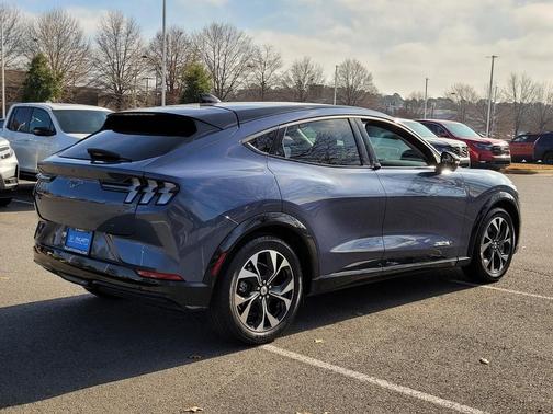 2021 Ford Mustang Mach-E Premium