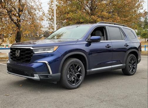 2025 Honda Pilot Touring 8-Passenger
