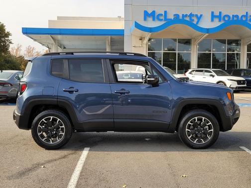 2023 Jeep Renegade Upland