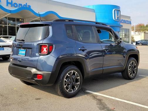 2023 Jeep Renegade Upland