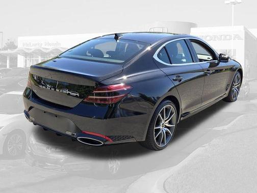 Vik Black 2025 Genesis G70 2.5T RWD