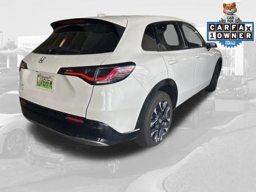 Platinum White Pearl 2026 Honda HR-V EX-L