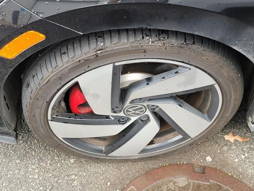 2024 Volkswagen Golf GTI 2.0T S DSG