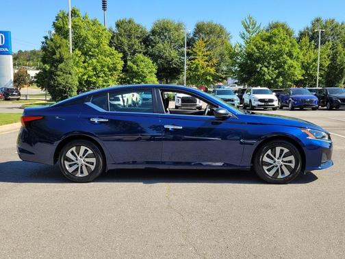 2024 Nissan Altima S FWD