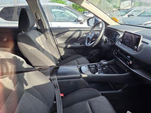 Deep Ocean Blue Pearl 2024 Nissan Rogue SV