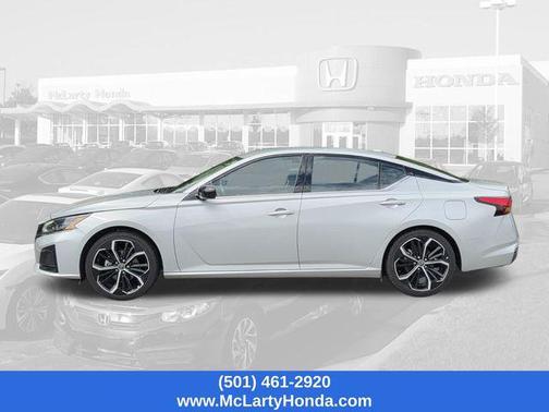 Brilliant Silver Metallic 2024 Nissan Altima SR FWD