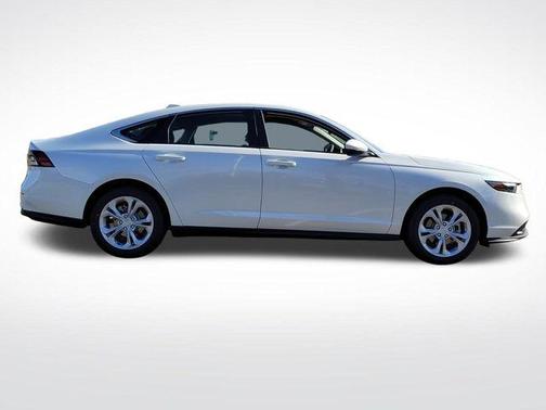 2025 Honda Accord LX 1.5T