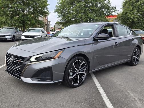 2024 Nissan Altima SR FWD