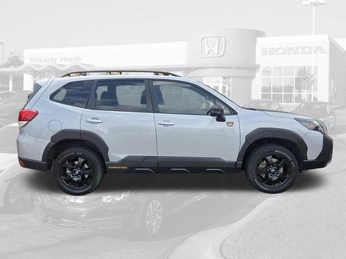 Ice Silver Metallic 2023 Subaru Forester Wilderness