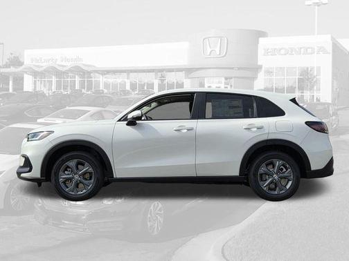Platinum White Pearl 2026 Honda HR-V LX