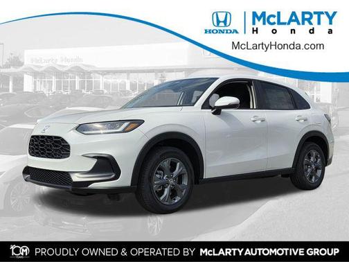 Platinum White Pearl 2026 Honda HR-V LX